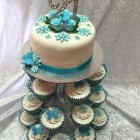 Cake Decorating with Anne